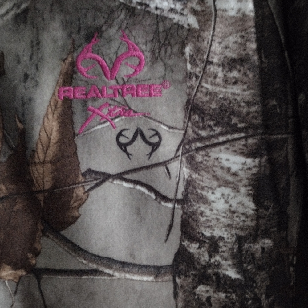 Realtree - Picture 3 of 4